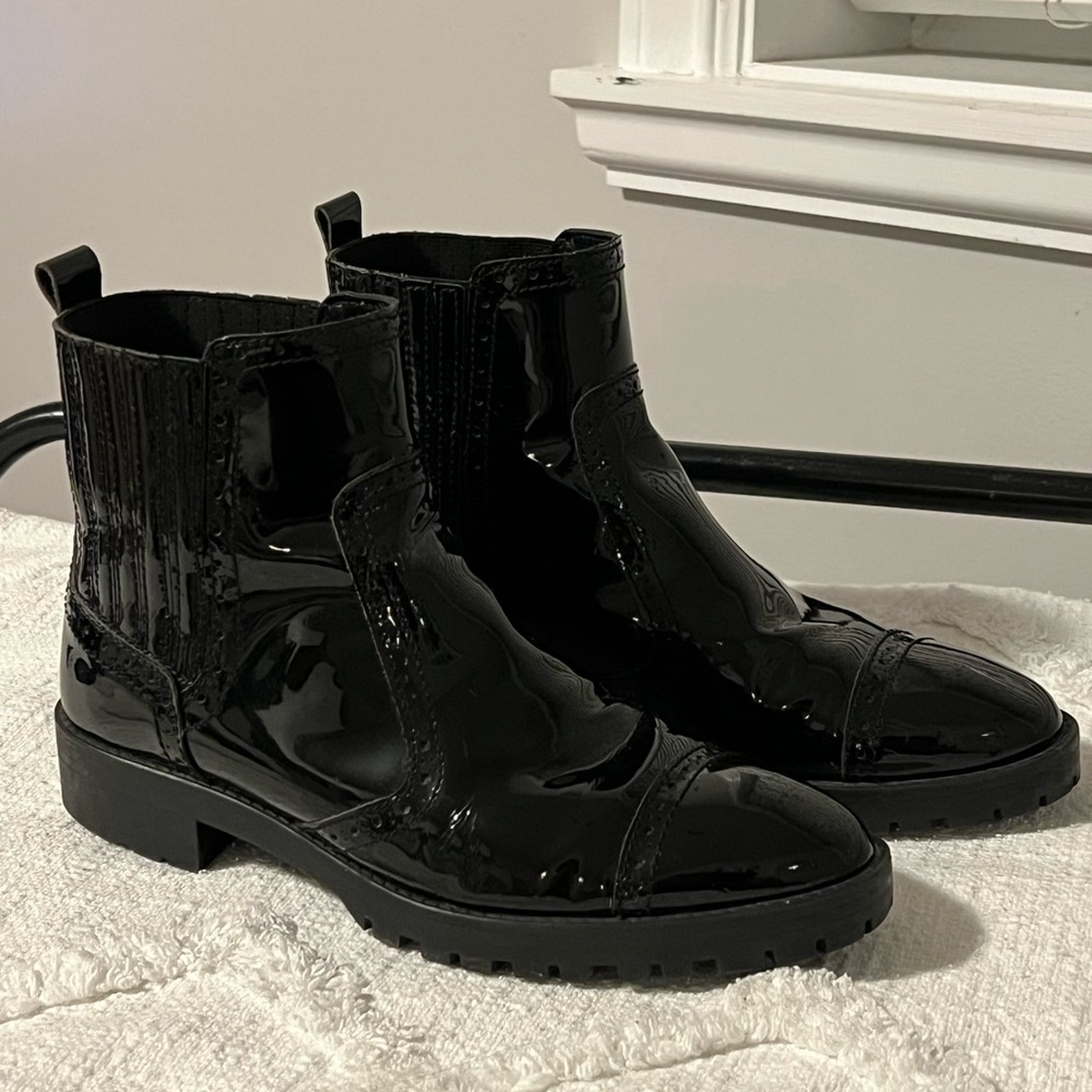 Massimo Dutti Patent Leather Ankle Boots